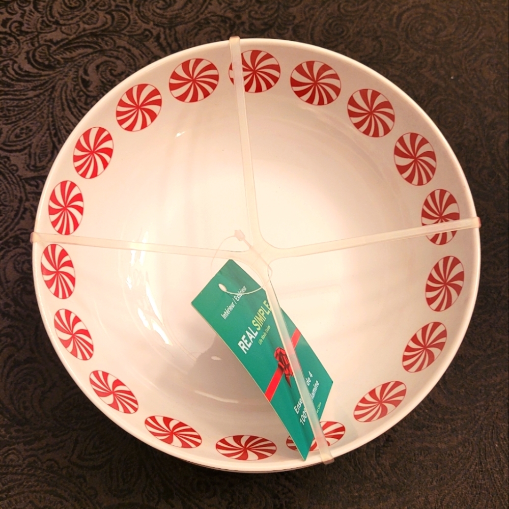 🌲 NWT Peppermint Candy Christmas Melamine bowls